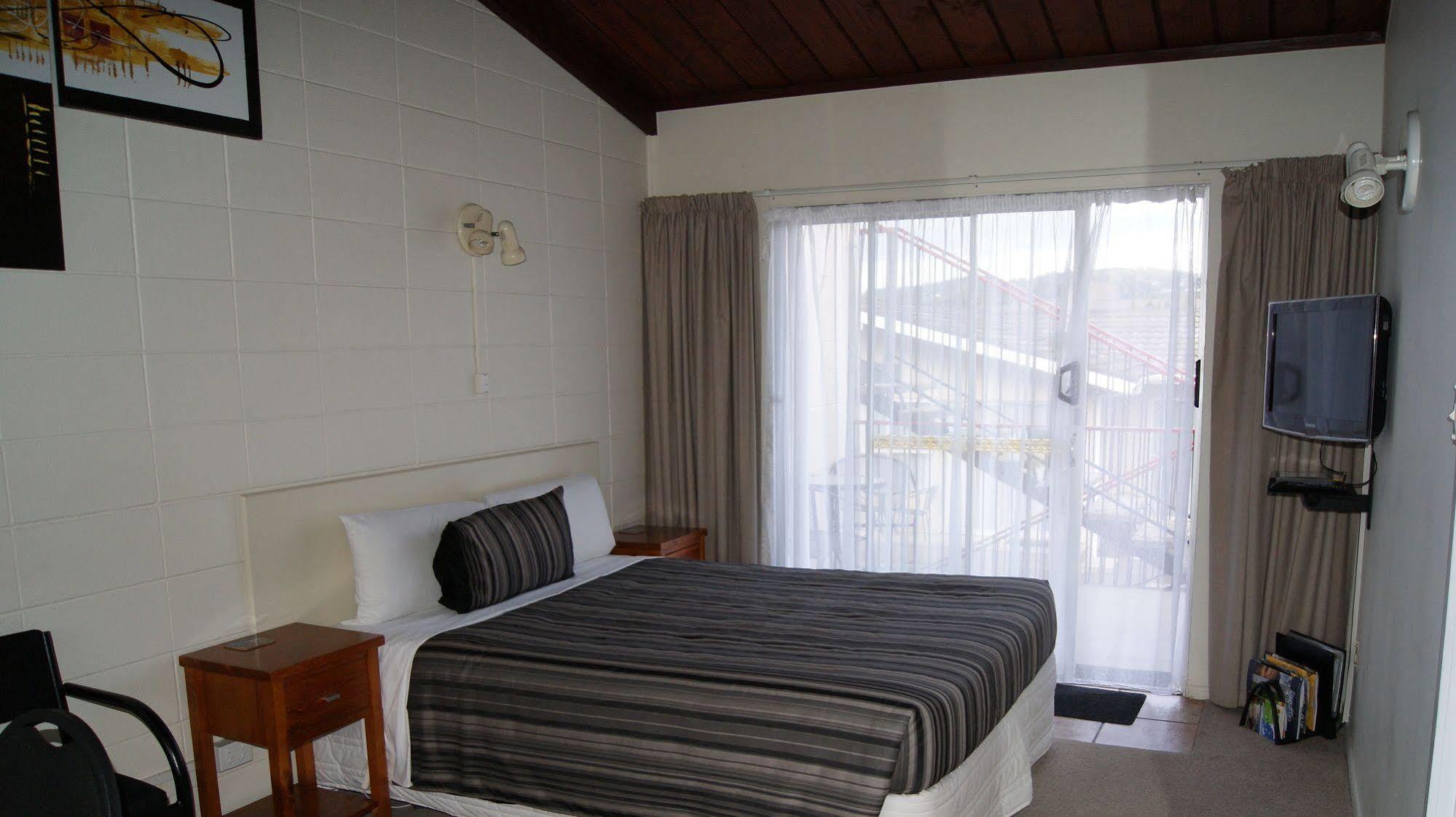 Tourist Court Motel ファカタネ エクステリア 写真